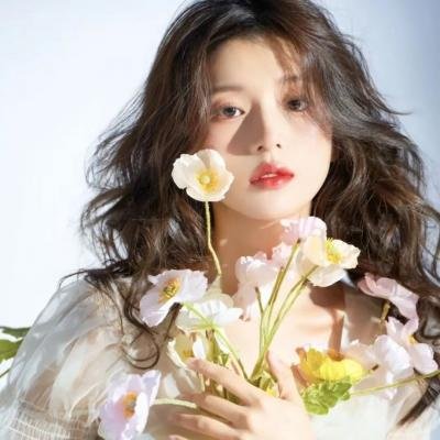 她在民国当军阀在现代当祖宗